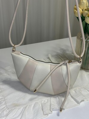 Kadın Modern Parça Detaylı Mini Çapraz Çanta