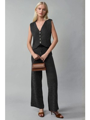 Hiccup Kadın My Fashıon V Yaka Yelek ve Geniş Paça Pantolonlu Çizgili Triko Takım Siyah