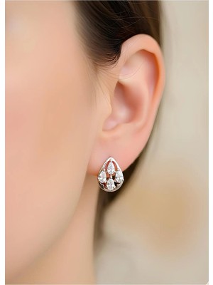 Bontexs Taşlı Gümüş Renk Çelik Paslanmaz Küpe