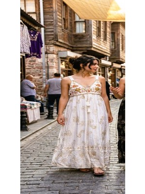 Fibula Otantik Standart Beden Atın Varaklı Pul Işlemeli %yüz Pamuk Astarlı Ithal Elbise 36-44 Bedenlere Uygun