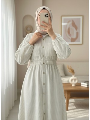 Modamorfo Beli Lastikli Boydan Düğmeli Çizgili Elbise -Bej