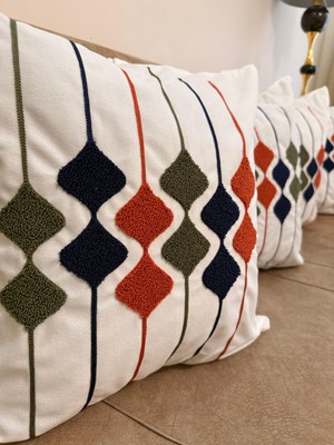 Punch Nakışlı Modern Geometrik Desenli 4 Adet Kırlent Kılıfı