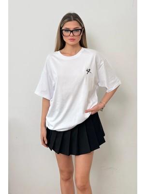 Giysa Kadın Bisiklet Yaka Nakışlı %100 Pamuklu T-Shirt Beyaz - 26Y 26507