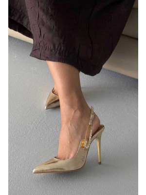 Ayakkabı Prensi Brooch Aksesuar Detaylı Gold Stiletto, Topuklu Ayakkabı Kadın