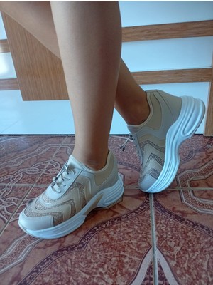 Esranın Dünyası Kadın Yüksek Taban Rahat Şık Günlük Spor Ayakkabı Bej Renk