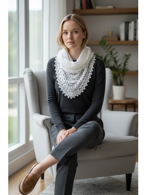 Tokuşka El Örgüsü Üçgen Örümcek Ağı Desenli Püsküllü Omuz Şalı