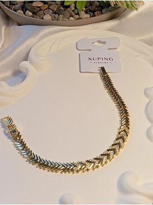 Xuping Jewelry Euro Aksesuar 14K Altın Kaplama V-Şekilli Zirkon Taşlı Xuping Bayan Bileklik (17-19 Cm)