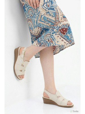 Mammamia Kadın Hakiki Deri Ortopedik Alçak Kısa Dolgu Topuklu Günlük Şık Yazlık Sandalet/ayakkabı M27YS/2870