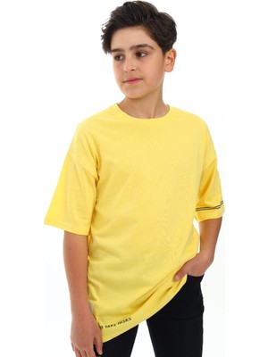 Toontoy Erkek Çocuk Bisiklet Yaka Düşük Omuz Kısa Kollu Arma Detaylı  Baskılı Tişört  24498