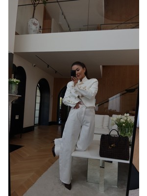 Özge Özgenç Apoletli Gold Düğmeli Denim Ceket