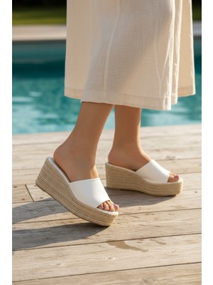 Enoch Kadın Ortopedik Tabanlı Hasır Örgü Detaylı Yüksek Dolgu Topuklu Terlik