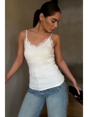 Madmext Ekru Dantelli V Yaka Ince Askılı Atlet MG2720