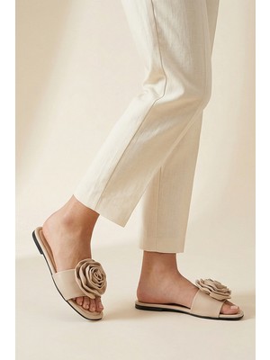 Gökhan Talay Rosenya Bej Cilt El Yapımı  Gül Detaylı Kadın Terlik