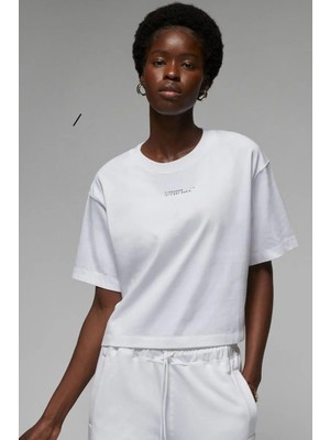Nike Jordan Paris Saint-Germain Graphic White Loose Fit Short-Sleeve Tshirt Kadın Grafik Baskılıtişört Beyaz