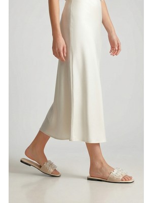 Gökhan Talay Florelle Bej Cilt El Yapımı  Şeffaf Yaprak Boncuk Detaylı Kadın Terlik