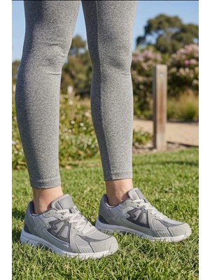 In Step Stealth-Grip Kadın Günlük Spor ve Yürüyüş Ayakkabısı Gri