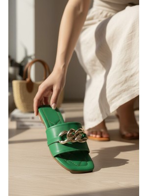 Enoch Kadın Gümüş Renk Iri Zincir Aksesuarlı Ortopedik Terlik