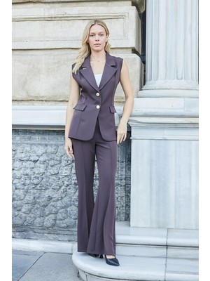 Jument Kadın Yakalı Cep Kapaklı Çift Düğmeli Hafif Likralı Kumaş Yelek-Kahve