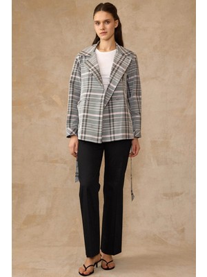 Olcay Ekose Desenli Astarsız Kısa Trençkot PUDRA 6848