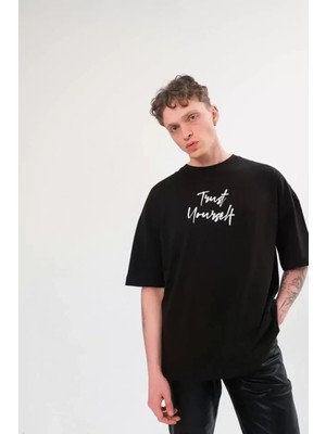 Hiccup Erkekler Janes Oversize Yuvarlak Yaka Tişört, Arka Baskılı Siyah