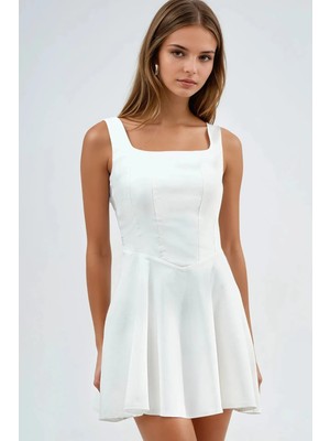 Hiccup Kadınlar Kare Yaka A Kesim Mini Elbise Beyaz