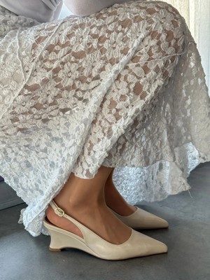 Erva'nın Butiği Bej Kırışık Deri (Devin) Ayarlanabilir Toka Kadın Topuklu Ayakkabı