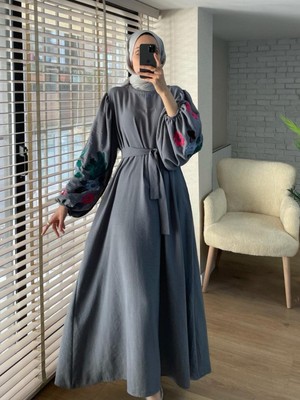Moda Morfo Kolları Balon Süzene İşlemeli Kemerli Elbise   -Gri