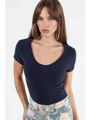 Hiccup Kadınlar Busem Esnek V-Yaka Kısa Kollu Tişört Lacivert