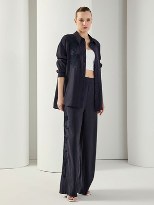 Unique Çizgili Kumaş Nakış Detaylı Pantolon