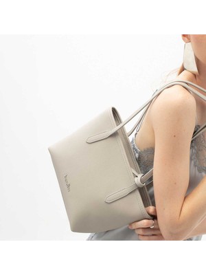 Kadın Omuz Çantası BNT_1813 Benetton