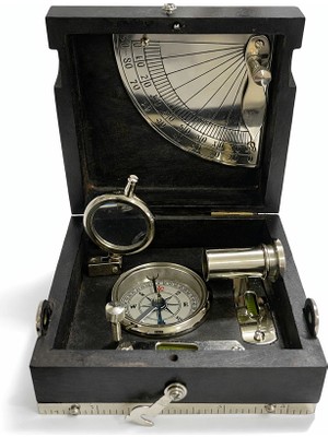 Noxsa Ahşap Kutulu Işlemeli Pirinç Pusula Seti