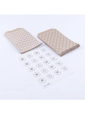 Hakay 20 Adet Yılbaşı Temalı Puantiye ve Zikzak Desenli Kese Kağıdı Seti (11X20 Cm)