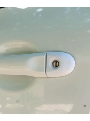 Nissan Juke Sürücü Kapısı Anahtar Deliği Kapağı 80644-1HB0A