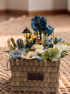 Florivya Lüks Tasarım LED Işıklı Doğal Sepet Içinde Bahçe Konsept Dekoratif Çiçek