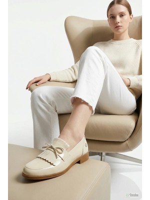 Mammamia Kadın Rugan Hakiki Deri Klasik Tarz Ince Taban Günlük Zarif Lofer Ayakkabı M27YA/7645