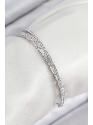 Clariss Üreticiniz Pirinç Zirkon Taşlı Su Yolu Model Gümüş Renk Kadın Bileklik YN1348