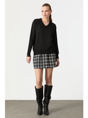 Accort V Yaka Triko Kazak-Siyah