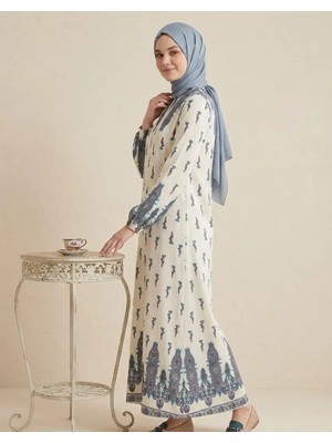 Uzun Etnik Desenli Kolları Lastikli Belden Bağlamasız Yada Kuşaksız Kadın Ince Tesettür Elbise