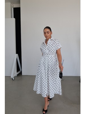 Özge Özgenç Yarasa Kol Puantiyeli Maxi Elbise