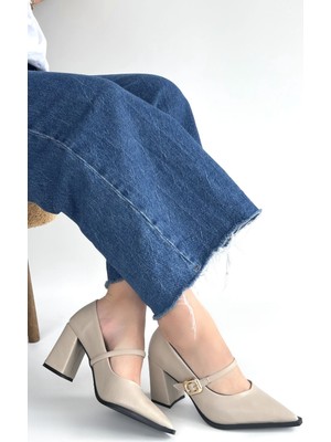 Shemard Nıvra Bej Cilt Topuklu Ayakkabı