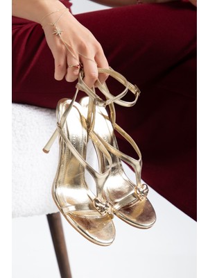 Shemard Liona Gold Rugan Kalp Tokalı Ince Topuklu Abiye Ayakkabı