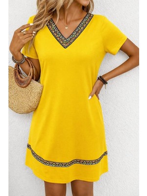 byasafkids Kadın Kısa Kollu V Yakalı Etnik Desen Şerit Detaylı Viskon Elbise