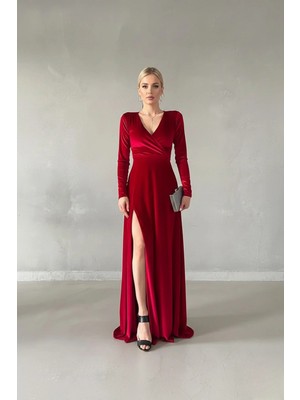 Kadın Kruvaze Yaka Uzun Kol Maxi Boy Yırtmaç Detay Kadife Kumaş Elbise