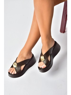 Fox Shoes Y973965409 Kahverengi Dolgu Tabanlı Kadın Terlik
