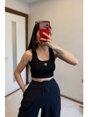 Guss Zımbalı Askılı Siyah Crop Atlet