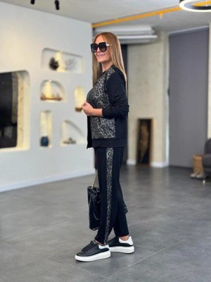 Femora Moda Kadın Uzun Kollu Önden Fermuarlı Leopar Desenli Viskon Iki Iplik Bluz ve Pantolon Ikili Takım