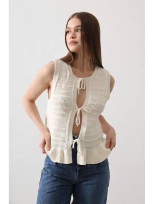 Femora Moda Önü Bağlamalı Yelek - Ekru