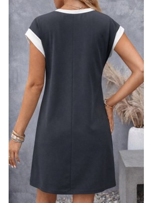 Femora Moda Kadın Kısa Kollu Yuvarlak Yakalı Kontrast Manset Detaylı Kısa Janjan Krep Elbise