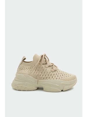 Laminta Estela Simli Esnek Bağcıklı Bej Kadın Spor Ayakkabı