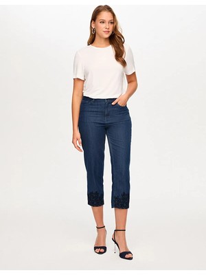 Faik Sönmez Paçası Nakış Detaylı Straıght Fıt Liyoselli Jean Capri S26JCP003